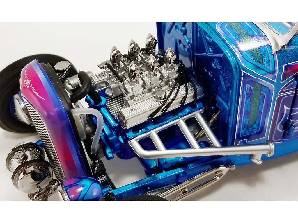 Limited Edition 1932 Ford Roadster Hot Rod 1/18 Diecast Model - Blue Metallic with Flames by ACME 2 Limited Edition 1932 Ford Roadster Hot Rod 1/18 Diecast Model - Blue Metallic with Flames by ACME - Image 2