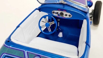 Limited Edition 1932 Ford Roadster Hot Rod 1/18 Diecast Model - Blue Metallic with Flames by ACME