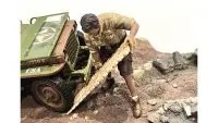 Enhance Your 1/18 Scale Models with American Diorama's 4X4 Mechanic Figure 8 & Board Accessory