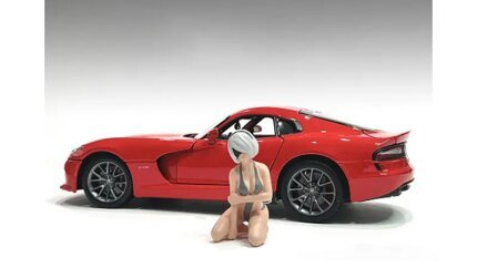 Cosplay Girls Figure 5 for 1/24 Scale Models by American Diorama - Perfect for Collectors