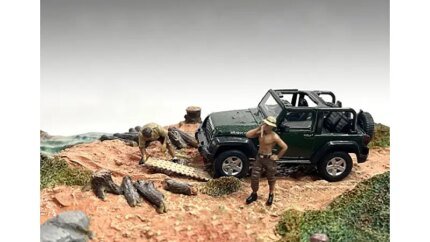 4X4 Mechanics Diecast Figure Set for 1/43 Scale Models by American Diorama