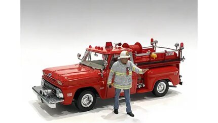 1/18 Scale Fire Captain Figure by American Diorama - Perfect for Firefighter Model Enthusiasts