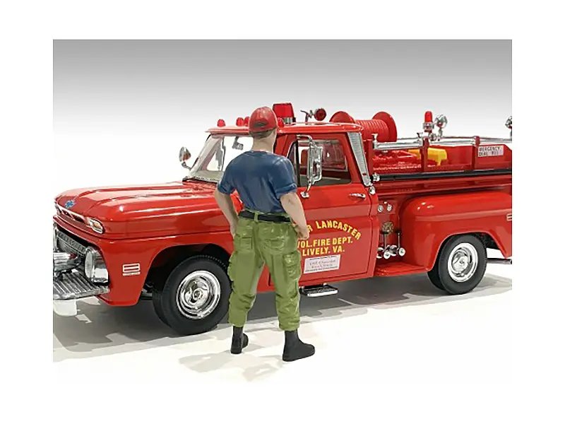 Realistic 1/24 Scale ‘Firefighters’ Off Duty Figure by American Diorama