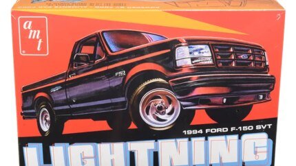 Build Your Own 1994 Ford F-150 SVT Lightning: AMT 1/25 Scale Model Kit