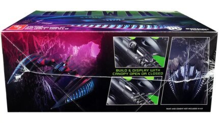 Batman Forever Batwing 1/32 Scale Model Kit by AMT – Skill 2 Collectible