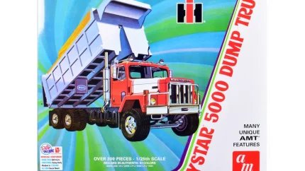 Build the AMT 1/25 Scale International PayStar 5000 Dump Truck Model Kit