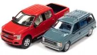 2018 Ford F-150 & 1984 Dodge Caravan Diecast Set - World's Best Mom & Dad 1/64 Models by Auto World