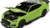 2020 Shelby GT500 Grabber Lime Green 1/64 Diecast Model Car with Carbon Fiber Track Pack by Auto World
