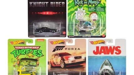 Retro Entertainment 2023 Hot Wheels Diecast Model Cars: 5-Piece Collector's Set