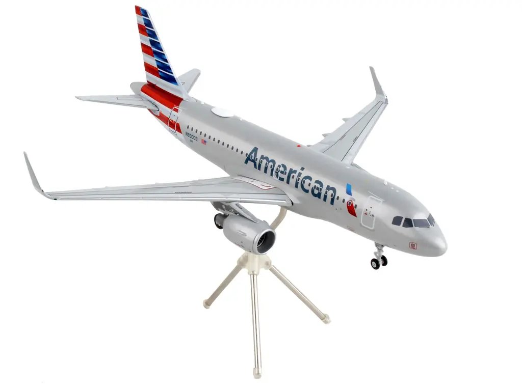 GeminiJets 1/200 Diecast Model: American Airlines Airbus A319 Silver – Gemini 200 Series