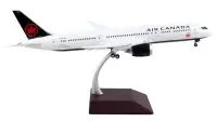 GeminiJets 1/200 Diecast Model: Air Canada Boeing 787-9 with Flaps Down