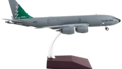 Gemini 200 Boeing KC-135R Stratotanker Diecast Model - Maine Air National Guard USAF