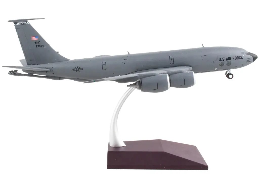 Gemini 200 Boeing KC-135 Stratotanker Diecast Model – McConnell AFB USAF Collectible