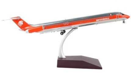 GeminiJets 1/200 Diecast McDonnell Douglas MD-82 Aeromexico Model - Orange & Silver
