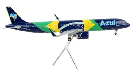 GeminiJets 1/200 Diecast Airbus A321neo Azul Linhas Aereas Brazil Flag Livery Model
