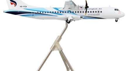 GeminiJets 1/200 Diecast ATR 72-600 Bangkok Airways Model Airplane - White & Light Blue Stripes