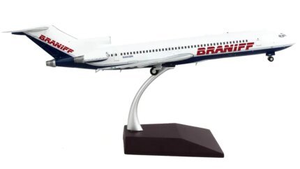 GeminiJets 1/200 Diecast Boeing 727-200 Braniff Airways Model - White & Blue
