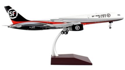 GeminiJets 1/200 Diecast Model: Boeing 757-200F SF Airlines - White, Black & Red Stripes