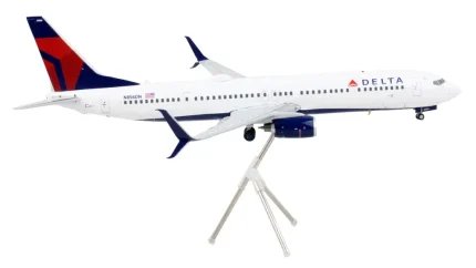 Gemini 200 Boeing 737-900ER Delta Air Lines 1/200 Diecast Model Airplane