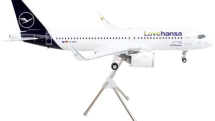 Airbus A320neo Lufthansa LoveHansa 1/200 Diecast Model - Gemini 200 Series by GeminiJets
