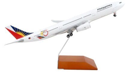 Philippine Airlines 75th Anniversary Airbus A330-300 Diecast Model - Gemini 200 Series 1/200 by GeminiJets