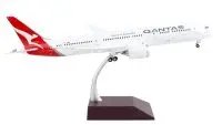 GeminiJets 1/200 Diecast Boeing 787-9 Qantas Airways Model - Flaps Down