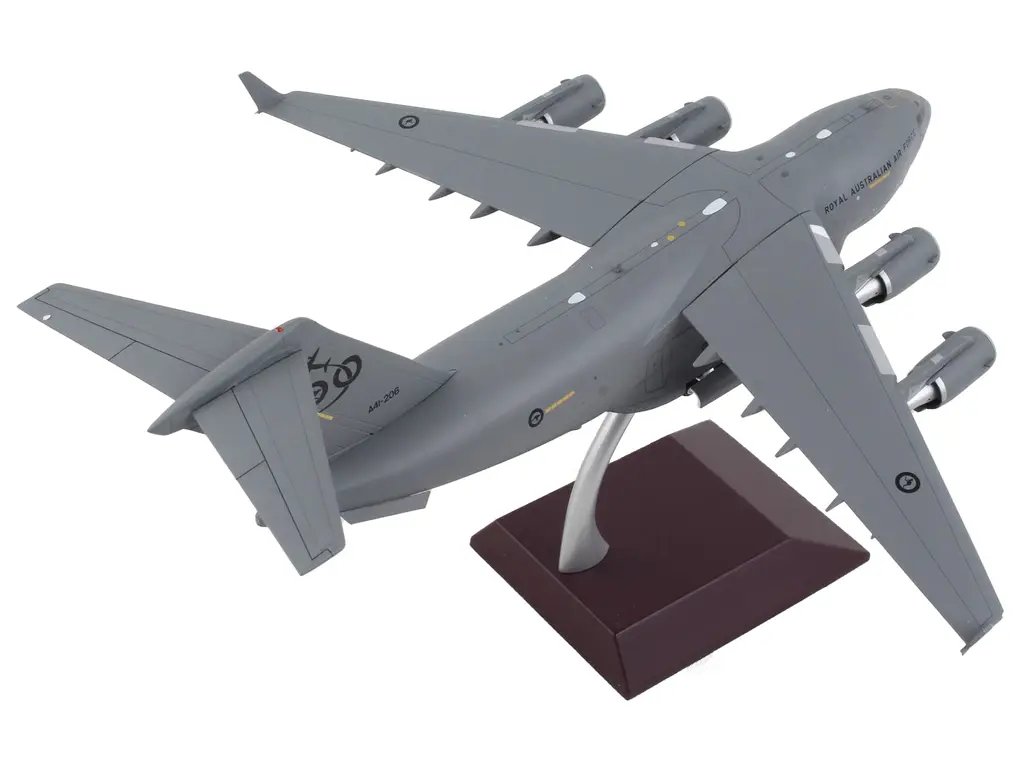 GeminiJets 1/200 Diecast Boeing C-17 Globemaster III RAAF 100th Anniversary Model 2 GeminiJets 1/200 Diecast Boeing C-17 Globemaster III RAAF 100th Anniversary Model - Image 2