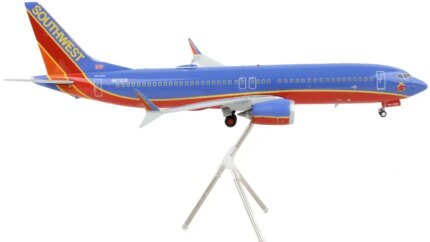 GeminiJets 1/200 Diecast Model: Southwest Airlines Boeing 737 MAX 8