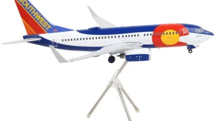 GeminiJets 1/200 Diecast Model: Southwest Airlines Boeing 737-700 'Colorado One