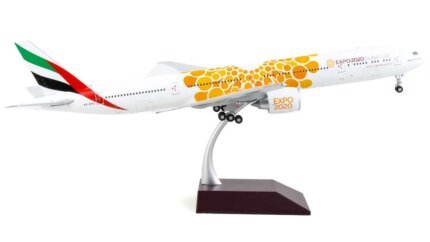Gemini 200 Emirates Boeing 777-300ER Dubai Expo 2020 Diecast Model 1/200