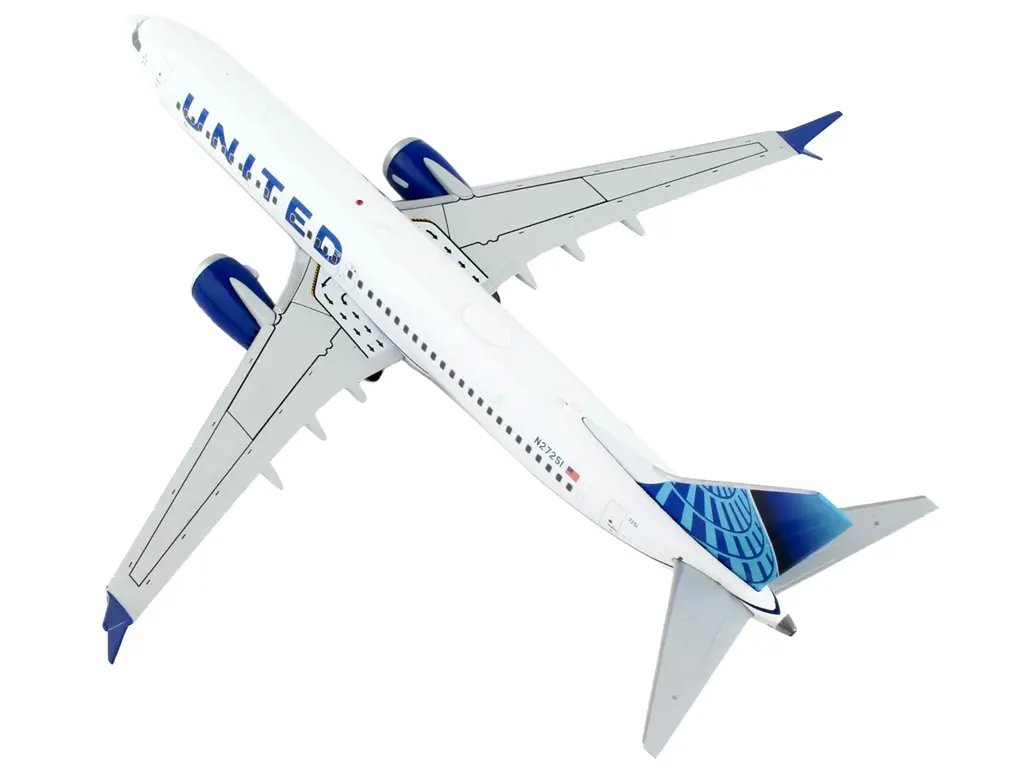 GeminiJets 1/200 Diecast Model: United Airlines Boeing 737 MAX 8 – White & Blue Tail