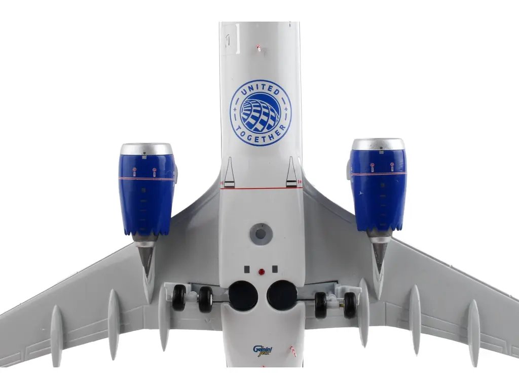 GeminiJets 1/200 Diecast Model: United Airlines Boeing 737 MAX 8 'United Together 3 GeminiJets 1/200 Diecast Model: United Airlines Boeing 737 MAX 8 'United Together - Image 3