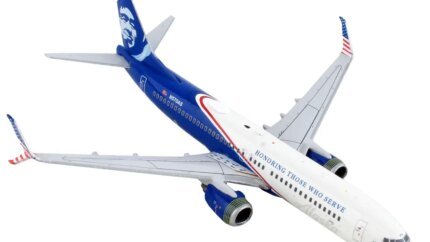 GeminiJets 1/400 Diecast Boeing 737-800 Alaska Airlines 'Honoring Those Who Serve' Model