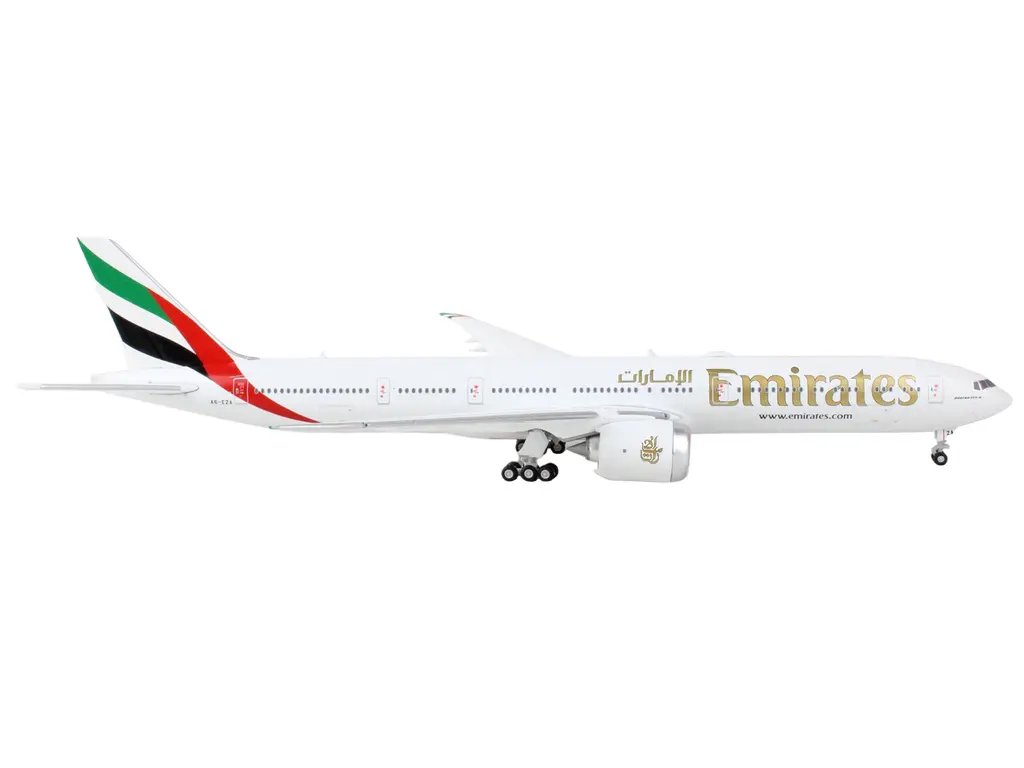 GeminiJets 1/400 Emirates Boeing 777-9 Diecast Model: White & Gold Collectible Airplane