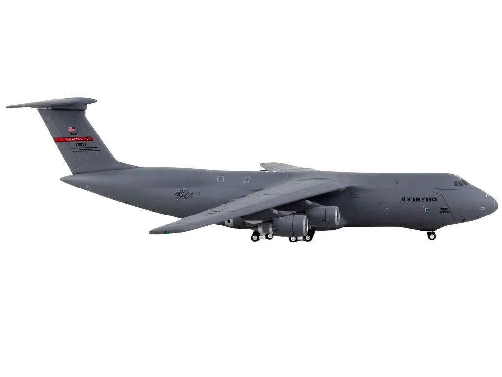 GeminiJets 1/400 Diecast Model: Lockheed C-5M Super Galaxy 439th AW USAF