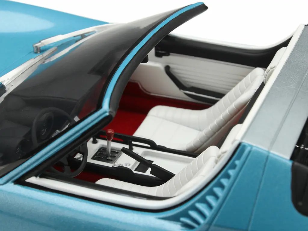 1968 Lamborghini Miura Roadster Light Blue Metallic 1/18 Model Car – Limited Edition by GT Spirit 3 1968 Lamborghini Miura Roadster Light Blue Metallic 1/18 Model Car – Limited Edition by GT Spirit - Image 3