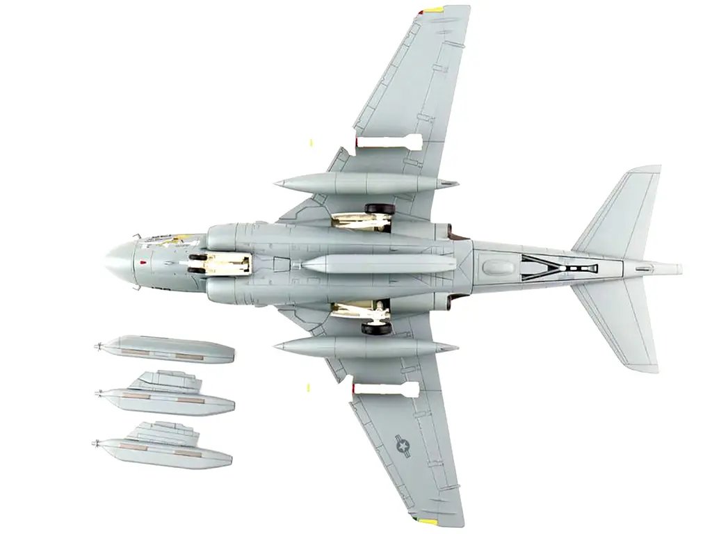 Grumman EA-6B Prowler VAQ-141 Shadowhawks 1/72 Diecast Model - Hobby Master Air Power Series 3 Grumman EA-6B Prowler VAQ-141 Shadowhawks 1/72 Diecast Model - Hobby Master Air Power Series - Image 3