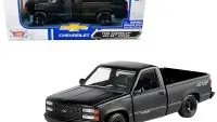 1992 Chevrolet 454 SS Pickup Truck Matt Black 1/24 Diecast Model by Motormax