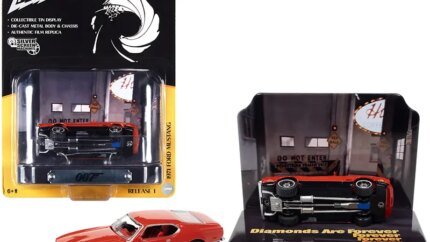 1971 Ford Mustang Mach 1 Diecast - James Bond 'Diamonds Are Forever' Collectible by Johnny Lightning