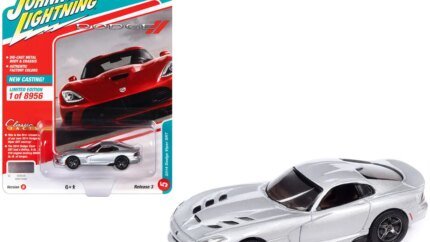2014 Dodge Viper SRT Billet Silver Metallic "Classic Gold Collection" Series Limited Edition to 8956 pieces Worldwide 1/64 Diecast Model Car by Johnny Lightning