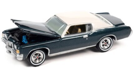 Limited Edition 1971 Pontiac Grand Prix Diecast Model - Classic Gold Collection by Johnny Lightning