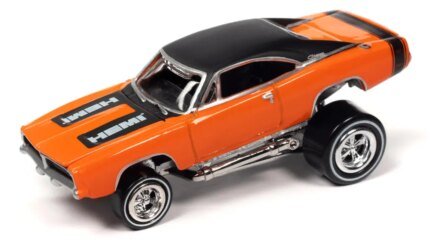 2023 Johnny Lightning 1/64 Diecast: 1970 Plymouth Road Runner & 1969 Dodge Charger R/T HEMI Zingers Set