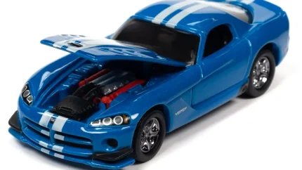 2023 Johnny Lightning 1/64 Diecast Set: 2014 Dodge Challenger R/T & 2008 Dodge Viper SRT10