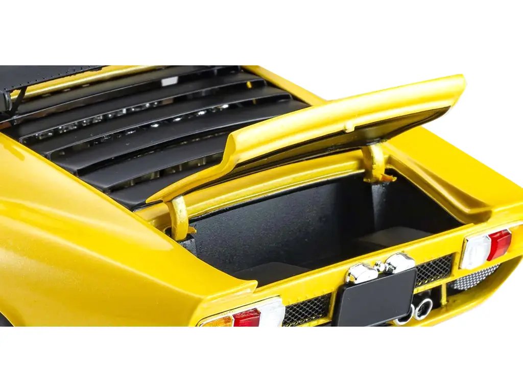 Lamborghini Miura SVR Yellow and Black 1/18 Diecast Model Car by Kyosho 3 Lamborghini Miura SVR Yellow and Black 1/18 Diecast Model Car by Kyosho - Image 3