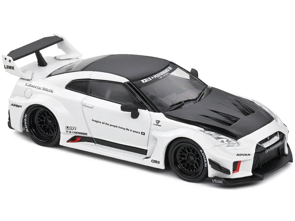 2020 Nissan GTR R35 LBWK RHD White Diecast Model 1/43 by Solido 3 2020 Nissan GTR R35 LBWK RHD White Diecast Model 1/43 by Solido - Image 3