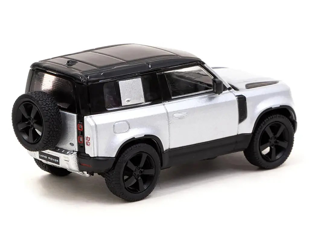 Land Rover Defender 90 Silver Metallic Diecast Model 1/64 by Tarmac Works - Global64 Series 2 Land Rover Defender 90 Silver Metallic Diecast Model 1/64 by Tarmac Works - Global64 Series - Image 2