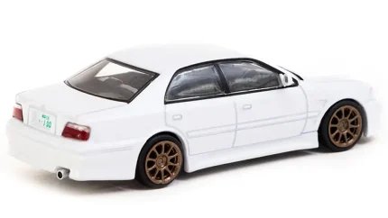 Toyota Chaser JZX100 Vertex RHD White 1/64 Diecast Model - Tarmac Works Global64 Series