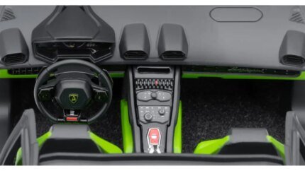 Stunning Lamborghini Huracan GT LB-Silhouette 1/18 Model Car in Pearl Green by Autoart