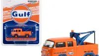 1970 Volkswagen Double Cab Pickup Tow Truck Orange Gulf Oil 1/64 Diecast by Greenlight