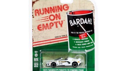 2022 Chevrolet Corvette C8 Stingray Convertible Diecast Model - White & Blue, 1/64 Scale by Greenlight